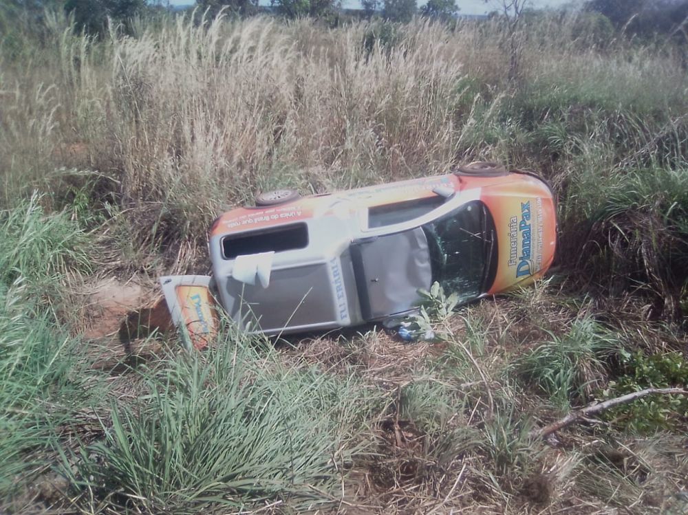 Acidente aconteceu em Porto Nacional, na região central do Tocantins, um caminhão guincho foi chamado e retirou o carro do local– Foto: Reprodução/Agência Tocantins