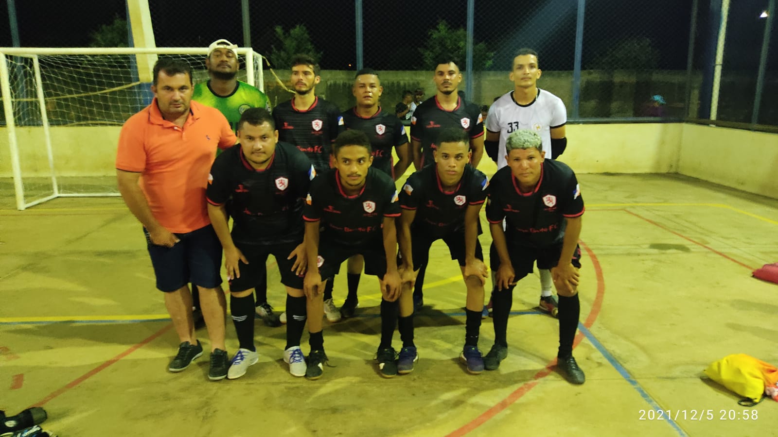 Equipe dos Grandes Lendas brilhou do torneio e foi campeão - Foto: Edsom Gilmar 