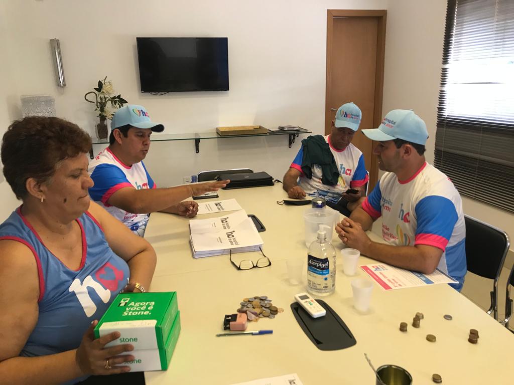 Reunião de apresentação dos valores arrecadados no Leilão Direito de Viver realizado em Marianópolis - Foto: Divulgação