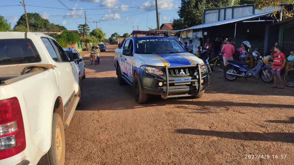 A vítima foi executada com vários disparos de arma de fogo dentro do banheiro de um estabelecimento comercial – Foto: Edson Gilmar / Agência Tocantins