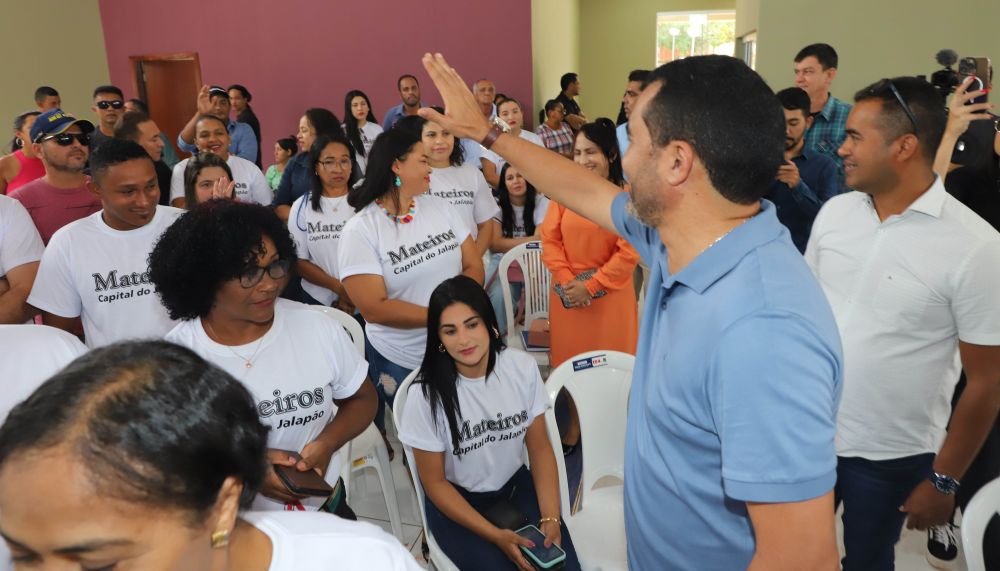 Governador Wanderlei Barbosa esteve na cidade de Mateiros, neste sábado, 18, ouvindo demandas da comunidade – Foto: Esequias Araújo/ Governo do Tocantins