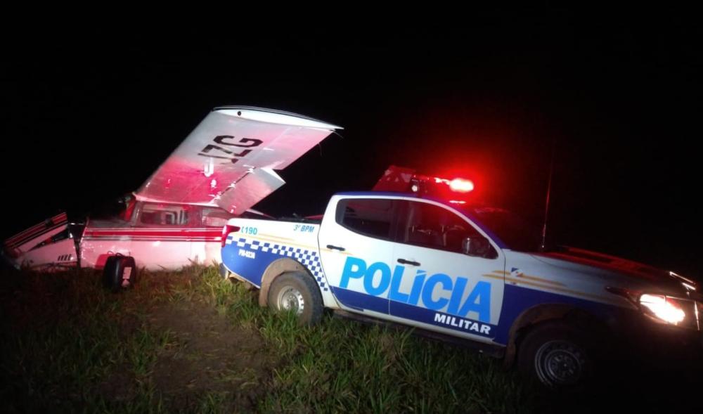 Polícia Militar apreende cerca de 500 kg de cocaína em avião, após piloto fazer pouso forçado no interior do Tocantins – Foto: Divulgação / 3º BPM