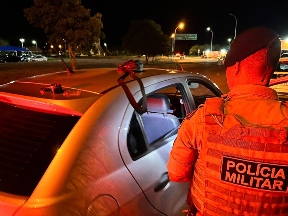 Em uma abordagem específica, um motorista de aplicativo foi encontrado com uma pequena quantidade de maconha – Foto: Alessandro Ferreira / Agência Tocantins