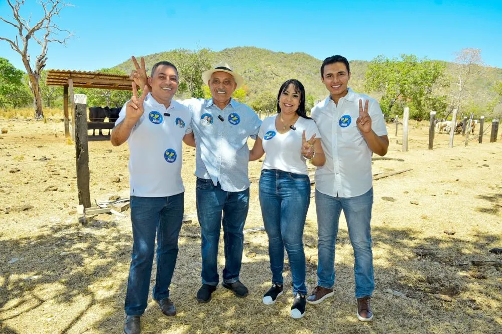 Marilon Barbosa, Fenelon Barbosa, Janad Valcari e Pedro Cardoso - Mariana de Pietro