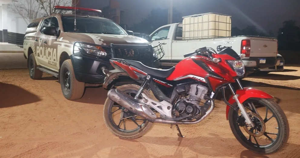 A motocicleta, Honda Fan 160, foi apresentada na delegacia da Polícia Civil e após ser periciada será entregue ao seu legítimo dono – Foto: Alessandro Ferreira / Agência Tocantins